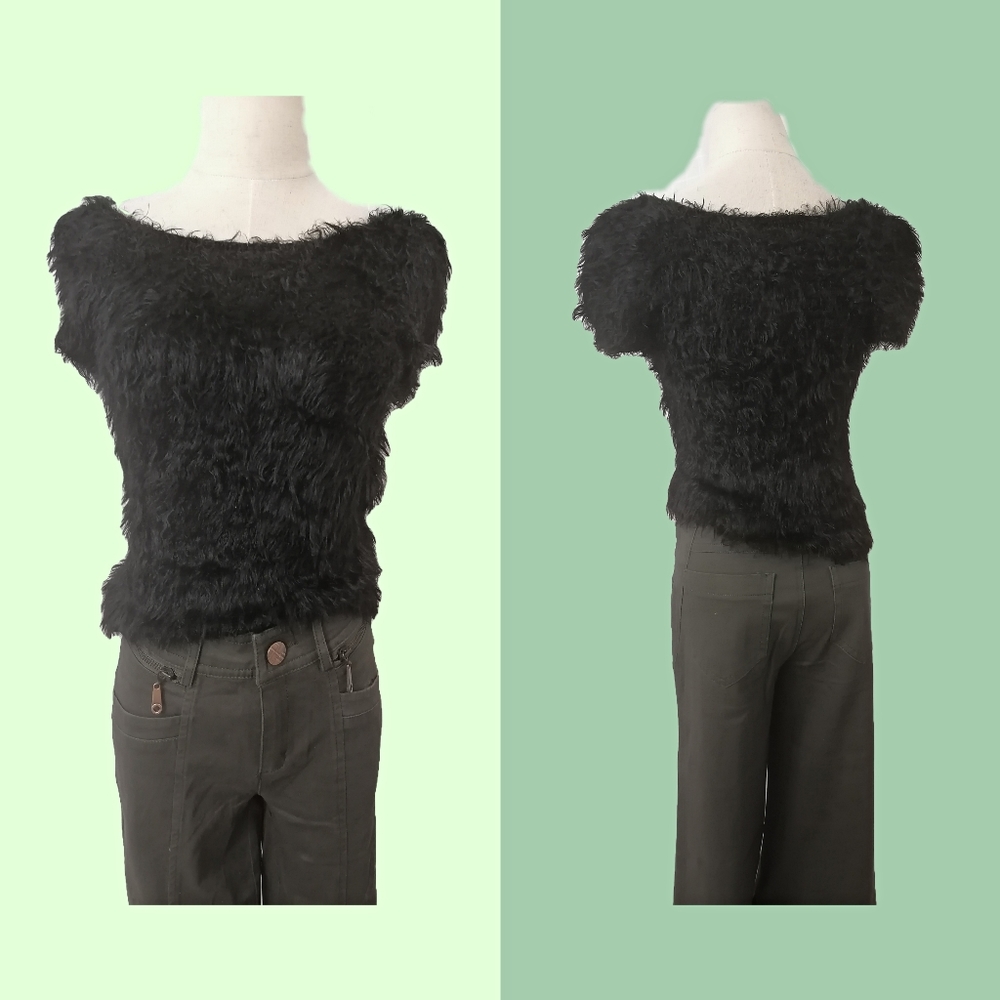 🐧🐧Black fluffy short sleeve top